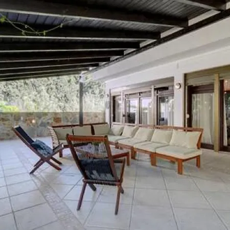 Africa Villa