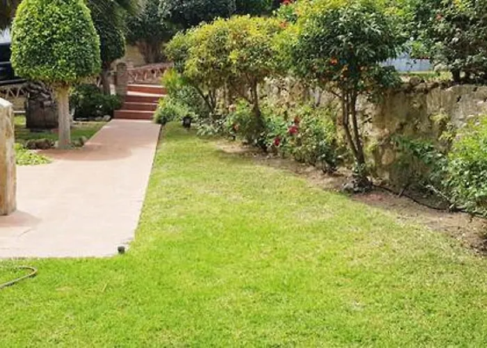 Villa Africa *